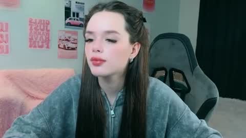 Ginny online show from July 2026 06:25:02 PM