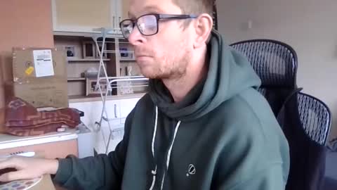 Snapshot of ginwood chatting on October 2025 11:01:01 AM ginwood online show from October 2025 11:01:01 AM