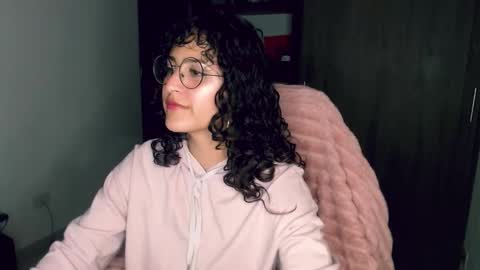 Snapshot of giny_bean chatting on February 2026 04:42:02 AM giny_bean online show from February 2026 04:42:02 AM