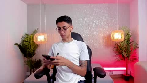 Gio Carangi online show from April 2026 03:37:01 AM