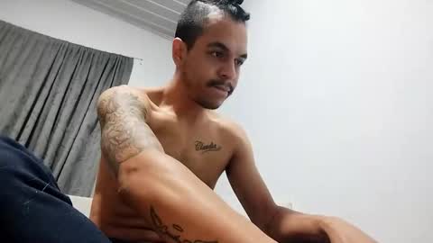 Snapshot of gio_lorenz chatting on October 2025 10:58:02 PM gio_lorenz online show from October 2025 10:58:02 PM