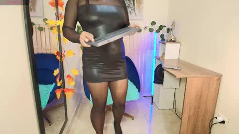 Georgina Martinez online show from October 2025 07:44:01 PM