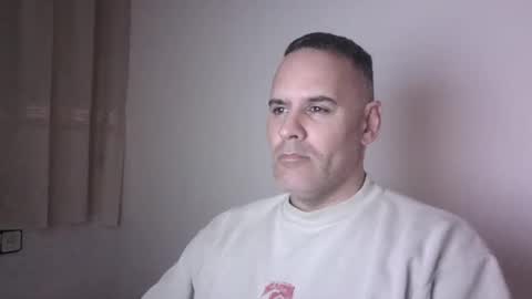 Snapshot of gioshadow chatting on December 2024 06:39:02 PM gioshadow online show from December 2024 06:39:02 PM