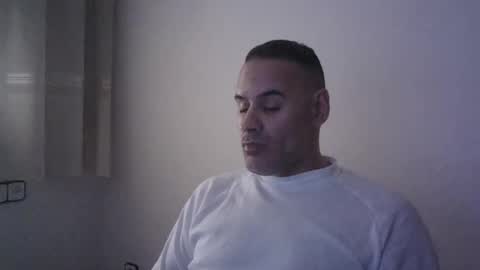 Snapshot of gioshadow chatting on January 2025 01:19:01 PM gioshadow online show from January 2025 01:19:01 PM