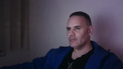 Snapshot of gioshadow chatting on January 2025 08:37:02 PM gioshadow online show from January 2025 08:37:02 PM