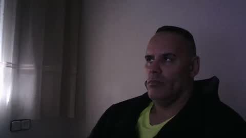 Snapshot of gioshadow chatting on October 2025 10:27:02 AM gioshadow online show from October 2025 10:27:02 AM