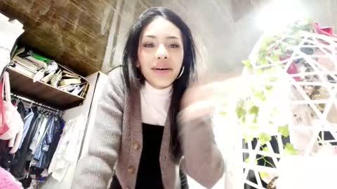 giovanna_oliveria online show from February 2026 12:29:02 AM