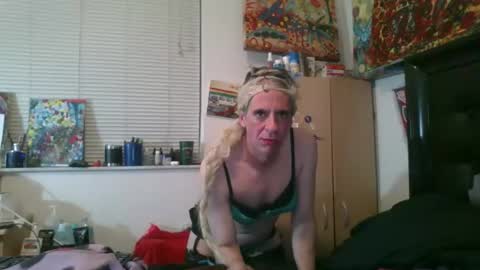 giovanni131971 online show from April 2026 02:54:01 AM