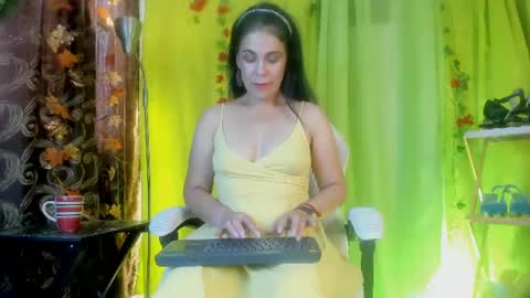 Girasol Walton online show from July 2026 01:34:02 PM