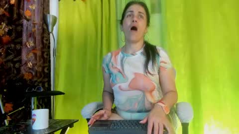 Girasol Walton online show from July 2026 02:03:01 PM