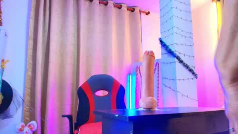 Girl Amada online show from December 2025 10:40:02 PM