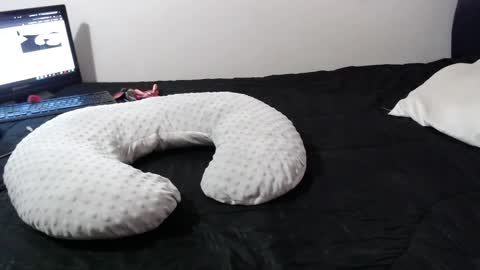 Snapshot of girl_honey_ chatting on October 2025 04:08:02 PM Aleja online show from October 2025 04:08:02 PM