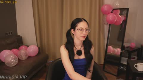 Nikki online show from February 2026 04:08:01 PM