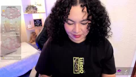 girl_inline online show from February 2025 09:22:01 PM