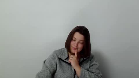 Snapshot of girl_leya chatting on November 2025 09:06:01 PM girl_leya online show from November 2025 09:06:01 PM