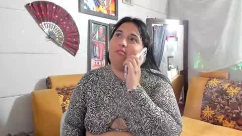 girl_luna_ online show from October 2025 07:10:02 PM