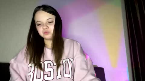 Snapshot of girl_shy07 chatting on February 2026 07:39:02 PM girl_shy07 online show from February 2026 07:39:02 PM