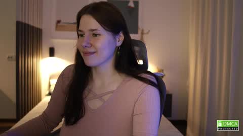 Kristin  online show from January 2026 06:00:02 PM