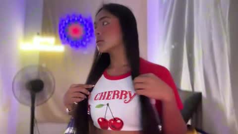 queen ronna online show from November 2025 01:16:02 AM