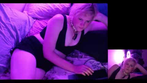 girldell online show from January 2026 03:01:02 AM