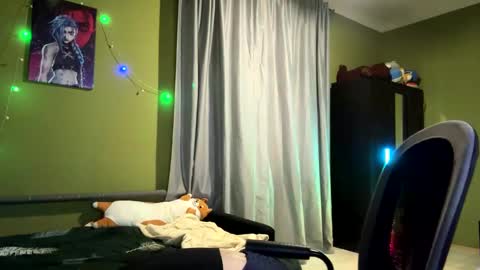 Snapshot of girlfromanothercity chatting on December 2024 02:23:02 PM Meowww online show from December 2024 02:23:02 PM