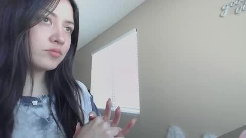 Snapshot of girlnextdoor702 chatting on October 2025 05:13:02 PM Jasmine online show from October 2025 05:13:02 PM