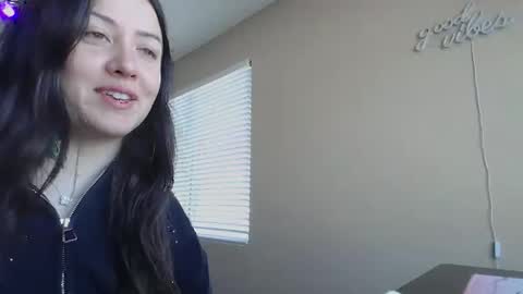 Snapshot of girlnextdoor702 chatting on November 2025 04:28:01 PM Jasmine online show from November 2025 04:28:01 PM