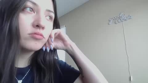 Snapshot of girlnextdoor702 chatting on December 2025 04:57:02 PM Jasmine online show from December 2025 04:57:02 PM