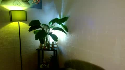 Callmenor online show from February 2025 10:04:01 AM