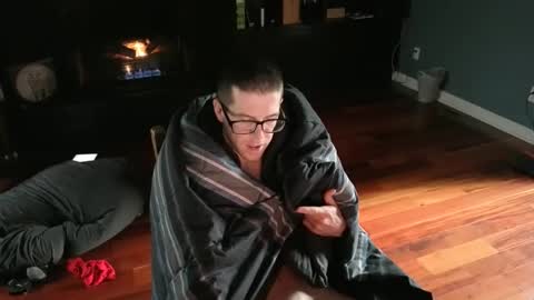 Snapshot of girthwayne chatting on December 2024 07:02:02 PM croyal09 online show from December 2024 07:02:02 PM