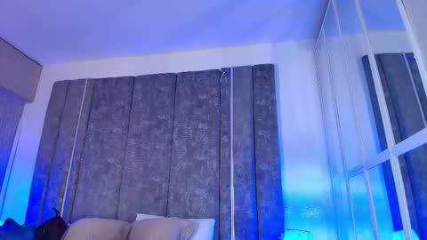     online show from December 2025 11:59:01 AM