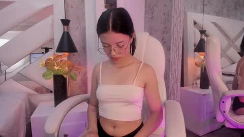 Snapshot of giselle_lauren chatting on January 2025 07:40:01 PM Giselle online show from January 2025 07:40:01 PM