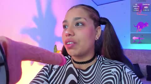 Snapshot of giselle_upp chatting on November 2025 04:26:02 AM Giselle online show from November 2025 04:26:02 AM