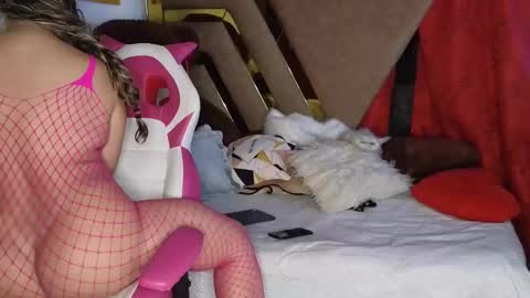 . Gisel Reyes . online show from April 2026 04:54:01 AM