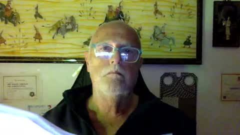 giutomma930394 online show from April 2026 09:39:33 PM