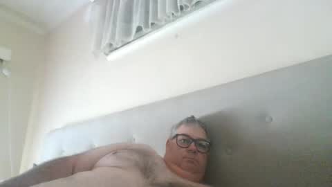 Snapshot of gixxer06 chatting on April 2026 10:05:01 PM bi Gixxer online show from April 2026 10:05:01 PM