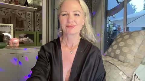 Gl1tter Barbie online show from November 2025 03:51:01 AM