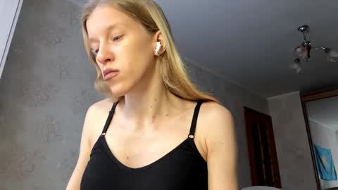 gladyswigg online show from April 2026 09:25:02 AM