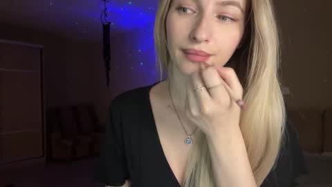 glamour_rogue online show from December 2025 05:55:02 PM