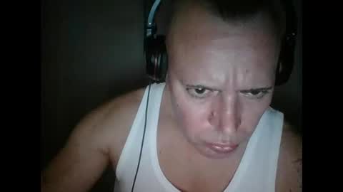 glanzer88999 online show from December 2024 10:20:01 PM