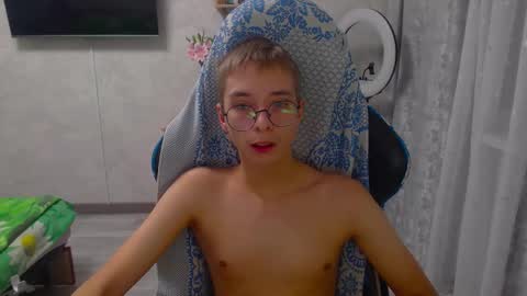 Eugene and Damian online show from March 2026 06:26:01 PM