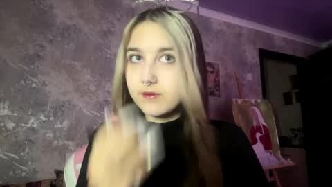 Kelly online show from April 2026 12:34:02 PM