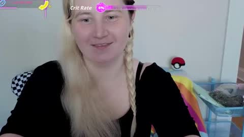 Snapshot of glitchwitch chatting on September 2025 03:25:01 PM Glitch online show from September 2025 03:25:01 PM