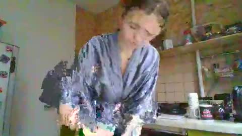 Snapshot of glitter_doll chatting on January 2025 09:24:01 AM glitter_doll online show from January 2025 09:24:01 AM