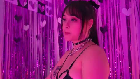 Mimi online show from February 2026 10:06:01 PM