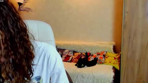 Gloria Wood online show from November 2025 04:50:01 PM