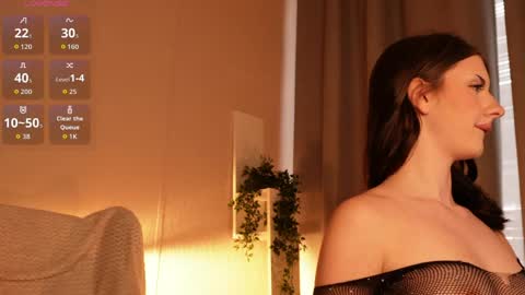 Gloria online show from April 2026 05:24:02 AM