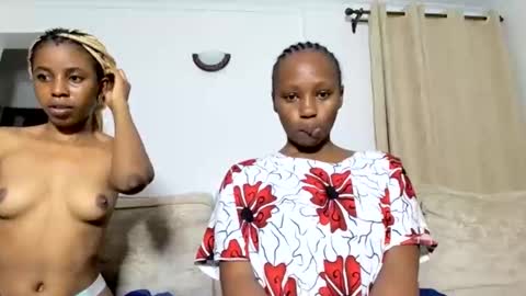 Snapshot of glossybae chatting on November 2025 12:13:01 AM glossybae online show from November 2025 12:13:01 AM