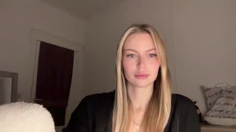 glow_angel online show from January 2025 05:28:01 PM