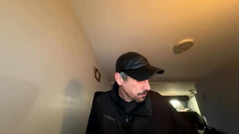 gmang4242 online show from February 2026 11:00:01 AM